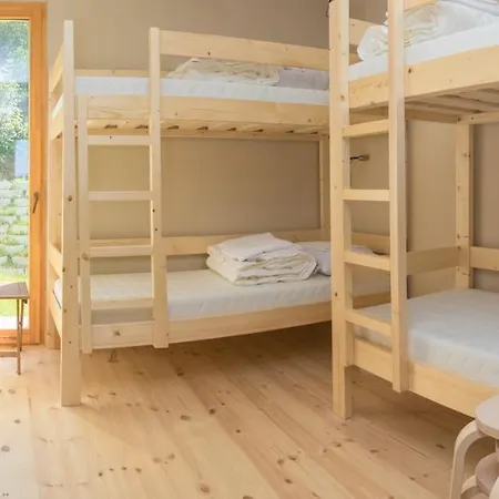 Illaberek Vendeghaz *