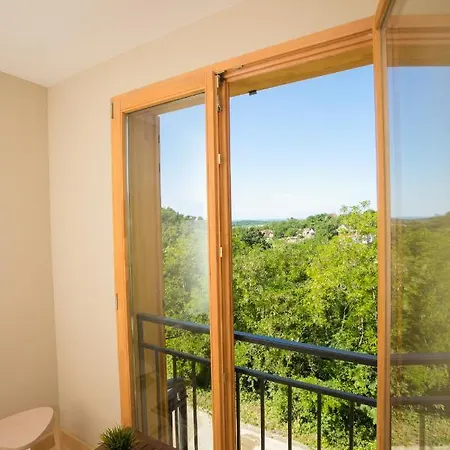 Illaberek Vendeghaz Pensjonat *