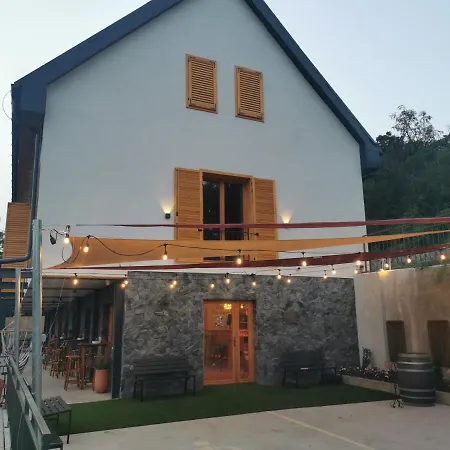 Illaberek Vendégház *