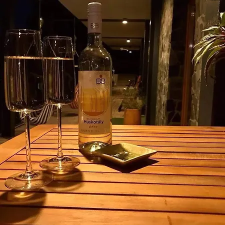 Illaberek Vendeghaz Pensjonat Sukoró