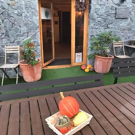 Illaberek Vendeghaz